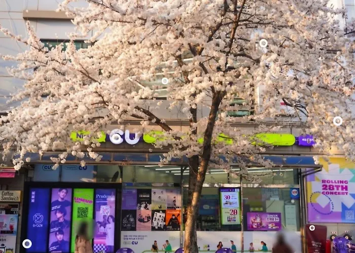 Near Yg & Hapjung Station Appartement