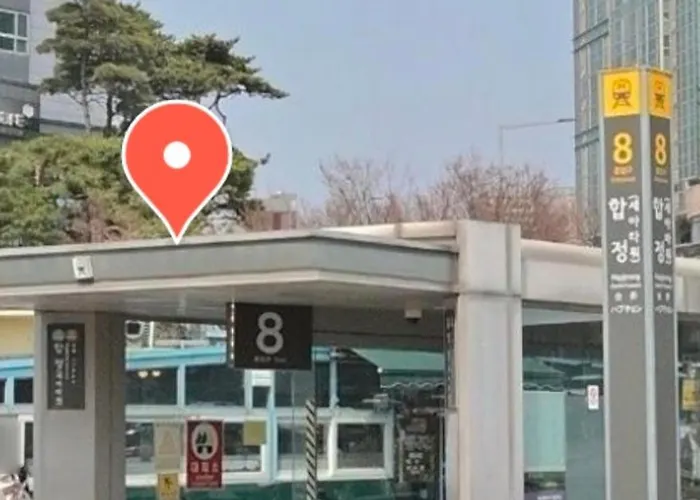 Near Yg & Hapjung Station Daire *